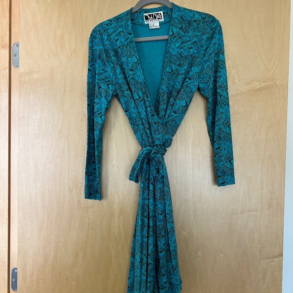 Vintage Diane Von Furstenberg DVF Teal and Black wrap dress size 12